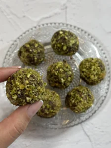 Dubai-style truffles with dates, chocolate & kadaifi