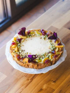 Creamy baked cheesecake