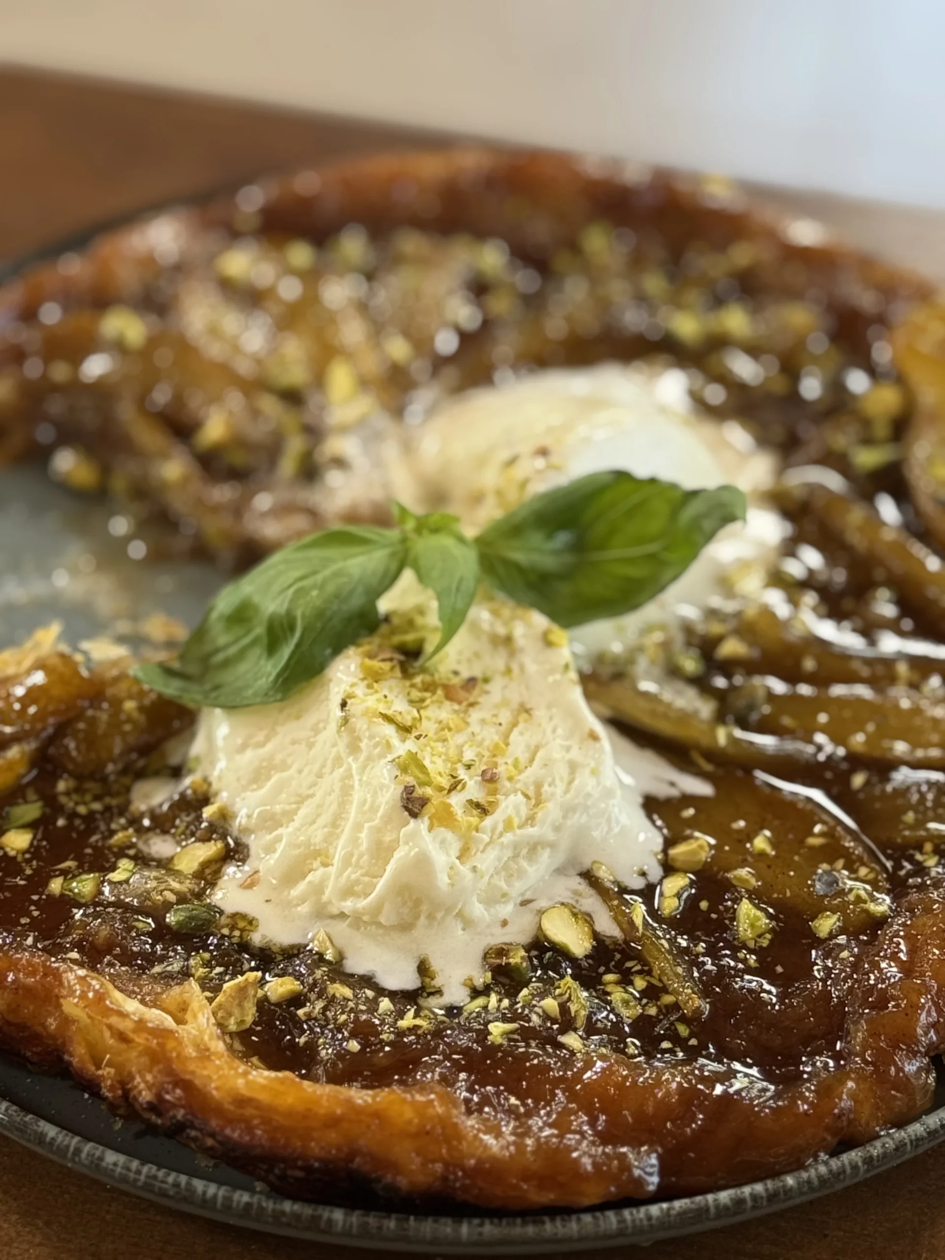 Pear tart tatin