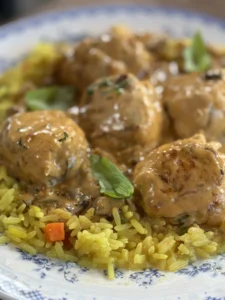 Chicken patties with creamy mushroom sauce