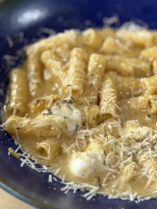 Pasta with pumpkin sauce