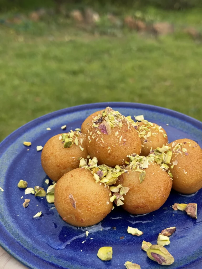 Loukoumades with sliced bread