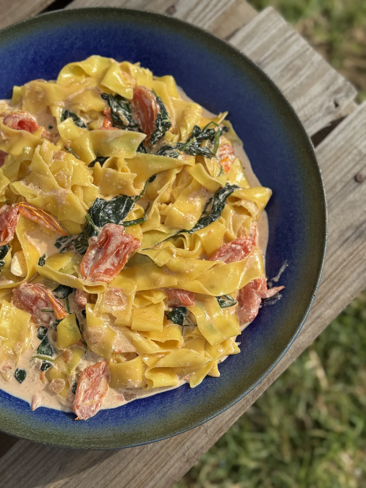Traditional hilopites with spinach